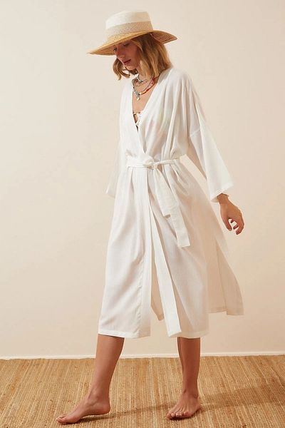 MEECY Weißer Damen-Kimono aus Crinkle-Viskose mit Gürtel