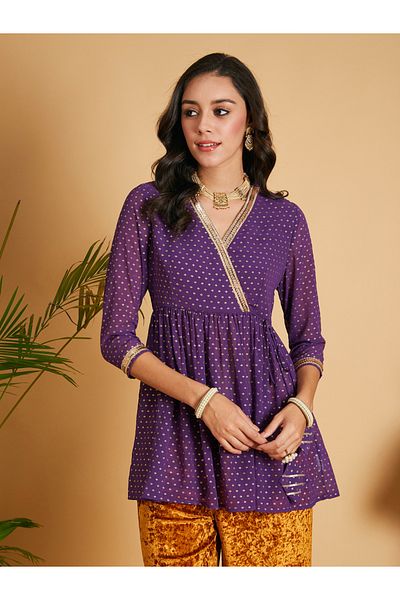 Sassafras By Styli بلوزة بيبلوم ملفوفة بطبعات رقائق معدنية منقطة