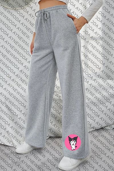 aynewmoda Унисекс анцуг със свободна кройка с щампа Kuromi в розов цвят