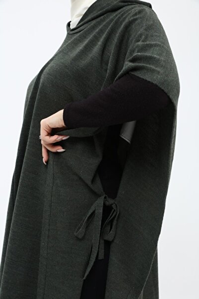 ilmek Γυναικείο πόντσο με κουκούλα με πράσινο πλαϊνό κορδόνι 4304