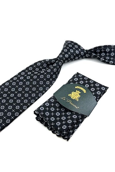 Kravatkolik Motif Patterned Black Classic Tie - Kk12069 with Handkerchief