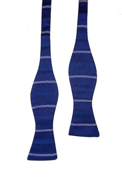 Kravatkolik Blue Line Pattern Light Bow Tie AP142