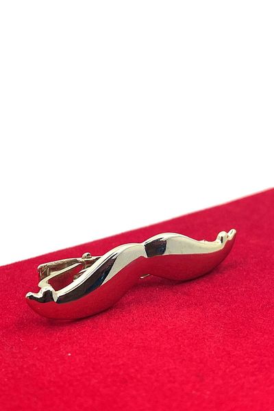 La Pescara Moustache Gold Tie Clip KIY21