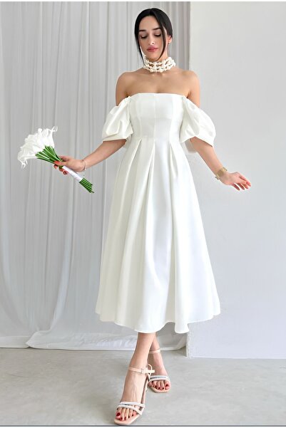 Afiş Butik Beyaz Kare Yaka Pileli Midi Boy Elbise