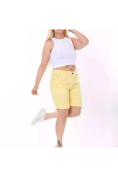 BİrHoşButik Plus Size Non-Colored Buttoned Lycra Pocket Summer Trend Jeans Short