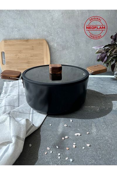 NEOFLAM Bien Aluminum Cast Pot Black 20 cm
