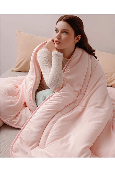 Madame Coco Carole Double Quilt - Puder