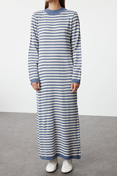 Trendyol Modest Rochie lungă din tricot cu dungi Indigo Stone - TCTAW25EB00000
