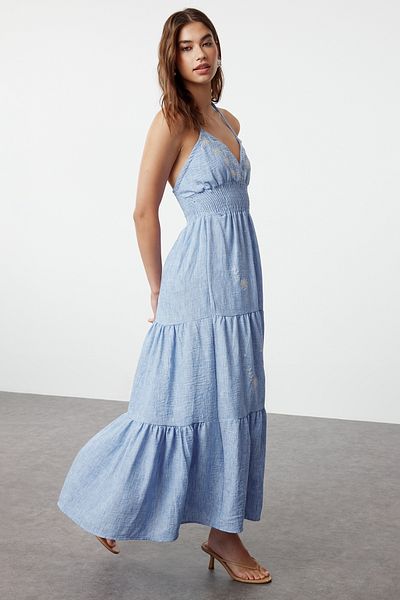 Trendyol Collection Rochie midi țesută cu broderie florală cu talie albastră TWOSS24EL01116