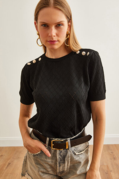 Olalook Μαύρη καλοκαιρινή μπλούζα πλεκτά - κουμπιά ώμου, διάτρητη BLZ-19002701