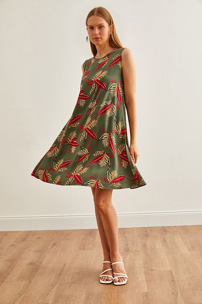 Olalook Khakirotes Viskosekleid – Tiefer Rücken, Glockengewebe ELB-19002231