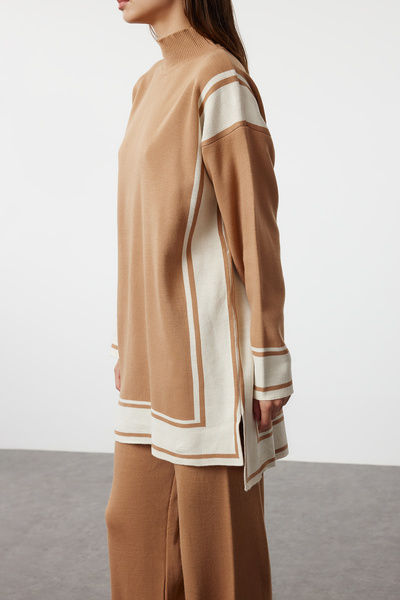 Trendyol Modest Pohodlný střih velbloudího úpletu Pruhovaná tunika a kalhoty – TCTAW24US00057