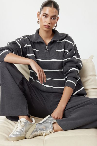 Trendyol Collection Wide Fit antracit kötöttáru szett - cipzáras, TWOAW24AU00025