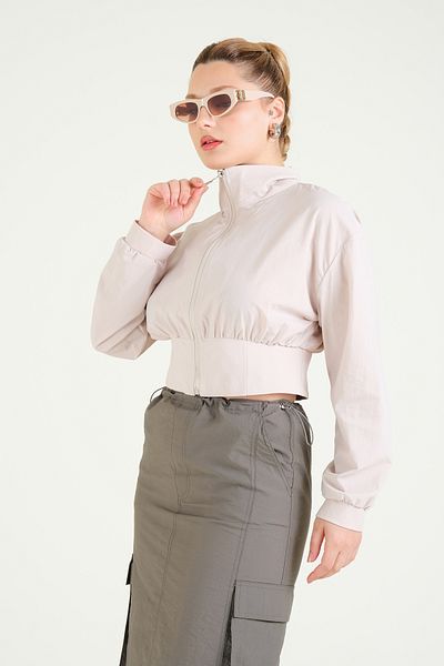 Giyim Dünyası Palton crop pentru femei de culoarea pietrei - țesătură parașută