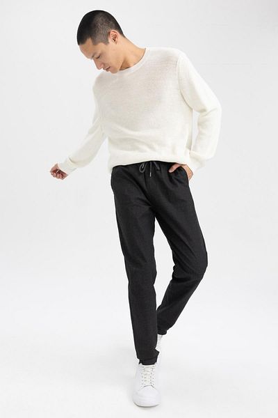 DeFacto Παντελόνι Chino Jogger για την ημέρα του Αγίου Βαλεντίνου
