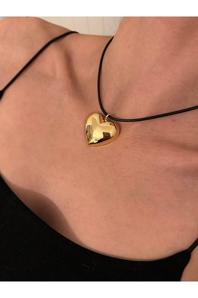 Lavian Accessories قلادة قلب بومبي ذهبية