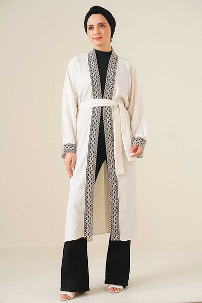 Giyim Dünyası Ecru Colored Women's Knitted Long Kimono - Embroidery Detailed