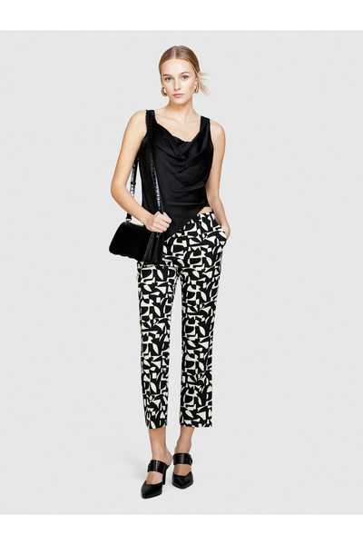 Sisley Μαύρη βισκοζέα μείγματα - Γυναικεία μπλούζα με χοντρό λουράκι με λεπτομέρεια στο μπροστινό μέρος