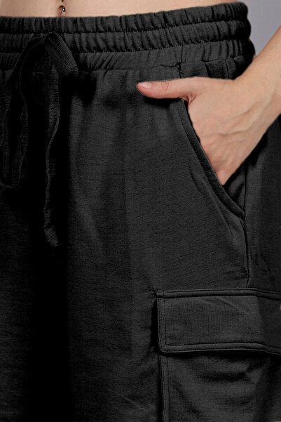 OXVİN Multi Pocket Bel Lastikli Bağcıklı Oversize Bermuda Kadın Şort (rahat Kalıp)