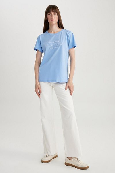 DeFacto Regular Fit Crew Neck Embroidered Short Sleeve 100% Cotton T-shirt A3763ax23sm