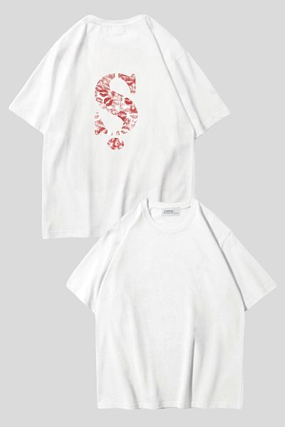 Carpe Kiss Design - Stylish Oversize T-shirt