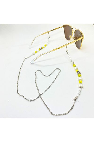 AR Chain Glasses with Heart Accessory Detail