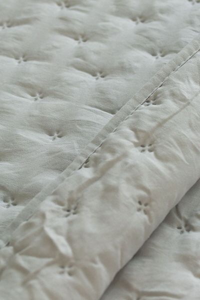 sutra Double Vintage Bedspread - Straight Sided