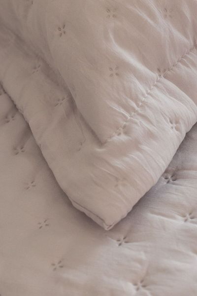 sutra Double Vintage Bedspread - Straight Sided