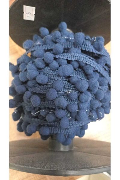 EFİL Row Comfortable Cut Pompom