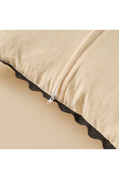 Bella Maison Pernă decorativă Madrid albă (43x43 cm)