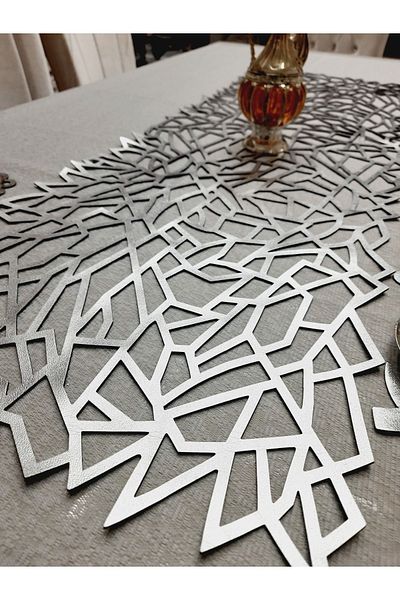 SEHARA Ασημί Faux Leather Runner - 125x45cm, Πάχος 1,6-1,9 mm, Δώρο 2 φύλλα και 2 μοτίβα λουλουδιών
