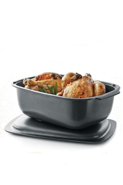 Tupperware Ultra Pro 5.7 Liter Bake Cooking Container with Casserole Taste