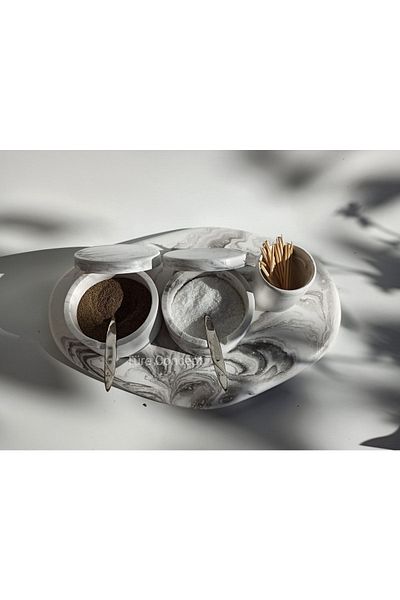 Ture Concept Salt Shaker & Pepper Shakers Set