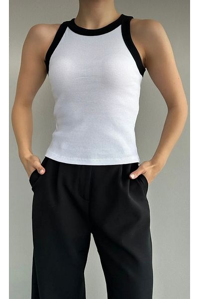 Qu Style Black and White Women's Athlete - Striped and Cotton