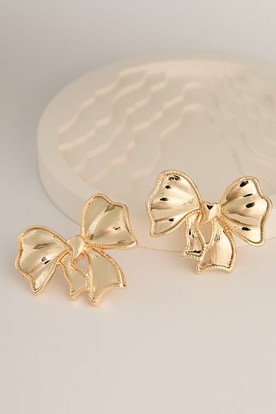 Elika Silver Bow Model EarrinGs - Detailed