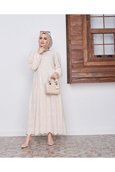 Moda Reyhan Φόρεμα με δαντέλα με βελονιά εκρού