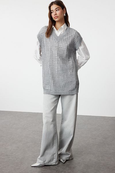 Trendyol Modest Grauer perforierter Strickpullover mit durchbrochener Stickerei - TCTAW25UV00003