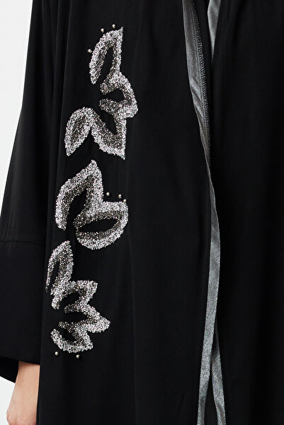 Trendyol Modest Medina Black Silk - Κεντημένο και υφαντό καπέλο, Ferace και Abaya - TCTSS24KF00056