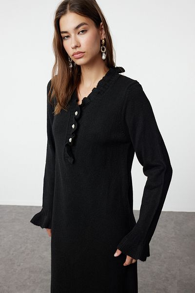 Trendyol Modest Detailní černé perleťové šaty z měkkého úpletu TCTAW25EB00012