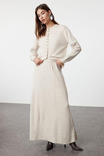 Trendyol Modest Kötött kardigán és szoknya szett – kőgombos részletes TCTAW25US00014