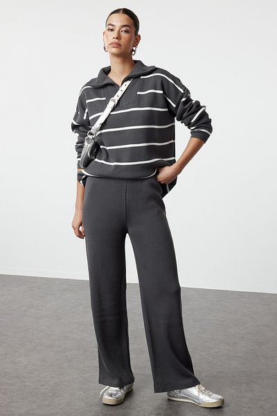 Trendyol Collection Wide Fit antracit kötöttáru szett - cipzáras, TWOAW24AU00025