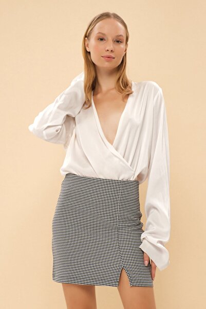 Eda Taşpınar Λευκή φούστα Petit Square