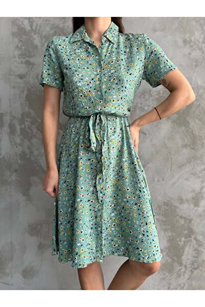 Tommes Butik Green Women's Dress - Buttoned, Belted and Slit Detail