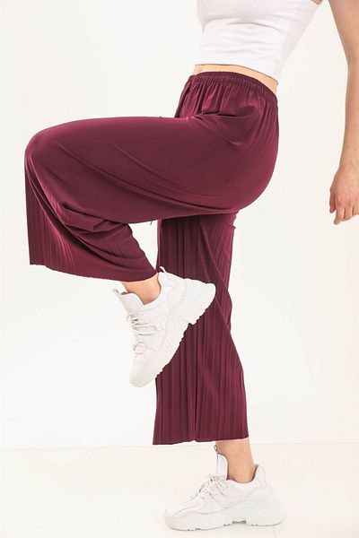 AKAL Pleated Sendy Pants