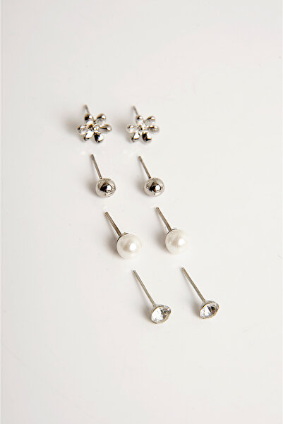 EUROMODA Kelebek Tasarımlı Gümüş Renkli Sallantılı Küpe