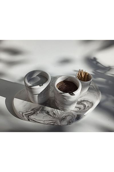 Ture Concept Salt Shaker & Pepper Shakers Set
