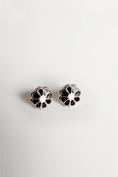 EUROMODA Pearl Necklace and Daisy Earring Set - Designed