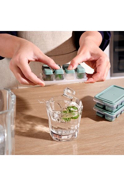 PONÇİK STORE 3 Pieces Silicone Based Ice Tray with Lid - 8 Compartments Non-Stick Push-Out Ice Mold