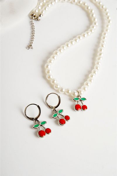 EUROMODA Pearl Necklace and Earring Set - Cherry Design