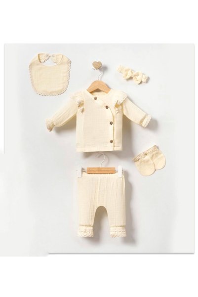 yukobaby bebeğiniz için en doğalı KIZ BEBEK MÜSLİN 5'Lİ YENİDOĞAN HASTANE ÇIKIŞI ZIBIN TAKIMI